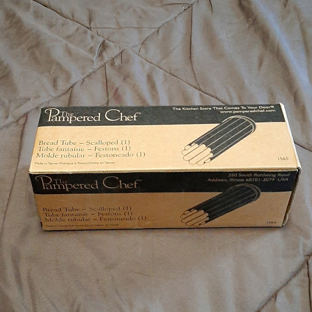 Pampered Chef Scalloped Bread Tube